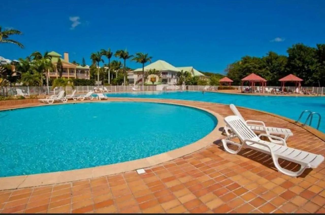 Studio Mojito Vue Mer,Piscine Avec Cuve Eau Et Acces Plage Et Piscine Anse Des Rochers Saint-Francois  Bagian luar foto